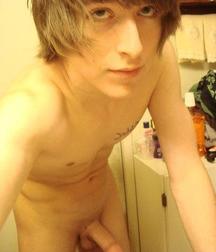 Mirror and selfies 587a2ef205aca.jpg