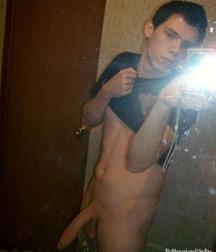 Mirror and selfies 587a2ef34328c.jpg