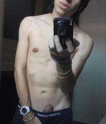 Mirror and selfies 587a2f0312327.jpg