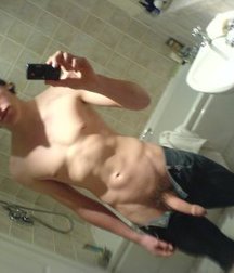 Mirror and selfies 587a2f1f07b58.jpg