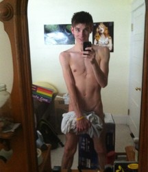 Hide cock 5889de5fa5a2c.jpg