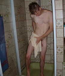 Hide cock 5889deab120cb.jpg