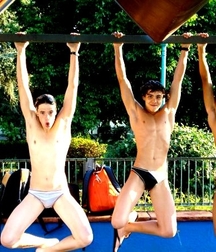 Three or more 588f0f04b2f40.jpg