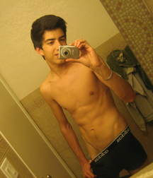 Selfies and mirror 58946bf1d7946.jpg