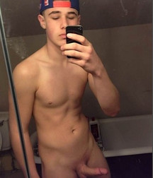 Selfies and mirror 58946c5b9b21c.jpg