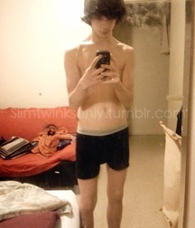 Selfies and mirror 58946c6a5de6e.jpg