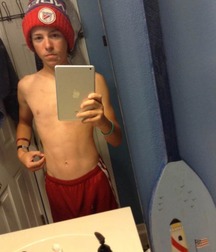Selfies and mirror 58946c6d8be9f.jpg