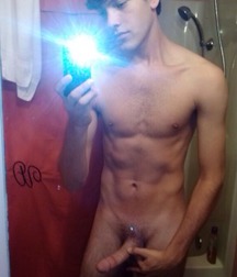 Selfies and mirror 58946c90b2c9c.jpg