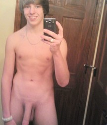 Selfies and mirror 58946d5e5ae2c.jpg
