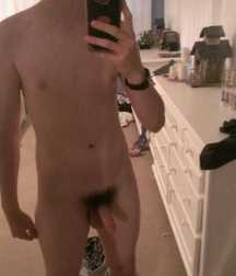 Selfies and mirror 58946d7c953c3.jpg