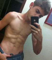 Selfies and mirror 58946d8c8fab0.jpg