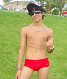 Young boys from net 5895a71d10416.jpg