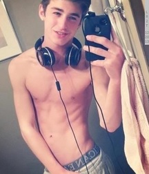 Music and sports boys naked 58a2da7c756d1.jpg