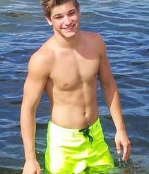 Boys from the net (non nude) 58a4289b2be1e.jpg