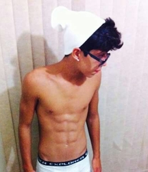 Boys from the net (non nude) 58a4294e715d8.jpg