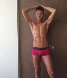 Hot shirtless boys (non nude) 58b55824b41cf.jpg
