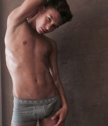 Hot shirtless boys (non nude) 58b55825cc578.jpg
