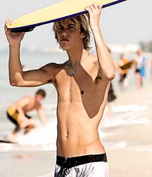Hot shirtless boys (non nude) 58b55827c545c.jpg