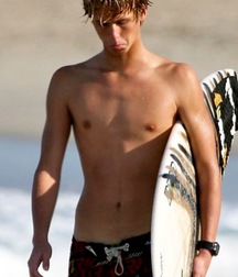 Hot shirtless boys (non nude) 58b5582fb4a61.jpg