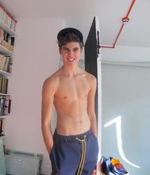 Hot shirtless boys (non nude) 58b55868cc8b3.jpg