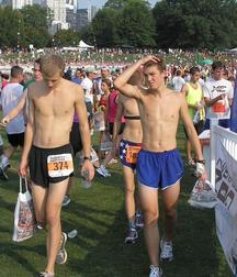 Hot shirtless boys (non nude) 58b5587921036.jpg