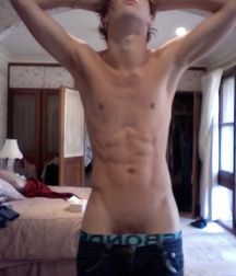 Hot shirtless boys (non nude) 58b5588a95166.jpg