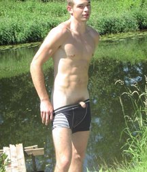 Shirtless boys (non nude) 58ca69badf088.jpg
