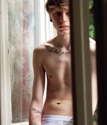 Shirtless boys (non nude) 58ca69cfc146c.jpg