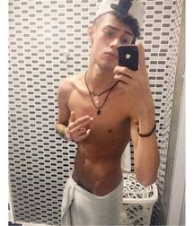 Young boys from net 58cbb840cf106.jpg