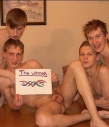Hot friends 58ce690863172.jpg