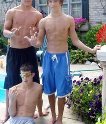 Hot friends 58ce69a208039.jpg