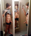 Selfies and mirror 58d4f446626e0.jpg