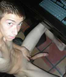 Selfies and mirror 58d4f47c79625.jpg