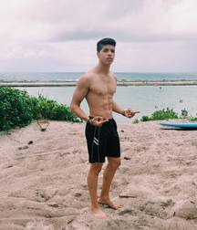 Shirtless boys from net 1 58dc2093d5d67.jpg