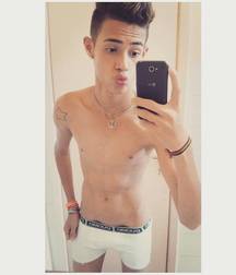 Shirtless boys from net 1 58dc209e672f0.jpg