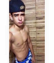 Shirtless boys from net 1 58dc20b3ac170.jpg
