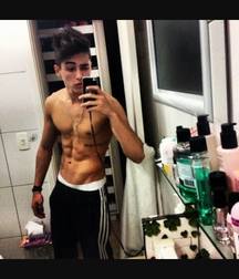 Shirtless boys from net 1 58dc20bae3ea1.jpg