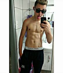 Shirtless boys from net 1 58dc20bf94c75.jpg