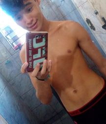 Shirtless boys from net 1 58dc20cdb70af.jpg