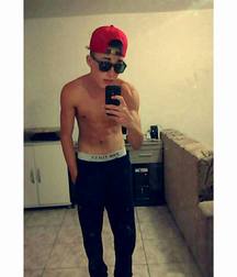 Shirtless boys from net 1 58dc20de9e53f.jpg