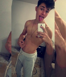Shirtless boys from net 1 58dc20f81369a.jpg