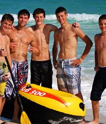 Shirtless boys from net 1 58dc2108b1009.jpg