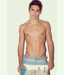 Shirtless boys from net 1 58dc210e90629.jpg