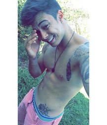 Shirtless boys from net 1 58dc212599af3.jpg