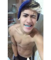 Shirtless boys from net 1 58dc2131eaa8f.jpg