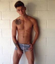 Shirtless boys from net 1 58dc21336832c.jpg