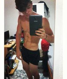 Shirtless boys from net 1 58dc213721466.jpg