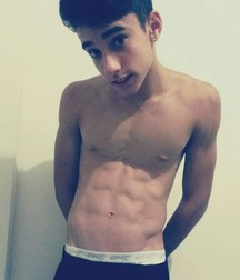 Shirtless boys from net 1 58dc213fbe209.jpg