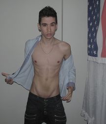 Shirtless boys from net 1 58dc21418ff70.jpg