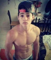 Shirtless boys from net 1 58dc21595ce15.jpg